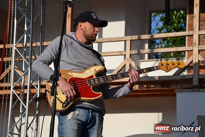 Zdjęcie w galerii na portalu naszraciborz.pl: Pozytywna energia ekonomii społecznej na zamku wiadomości z regionu