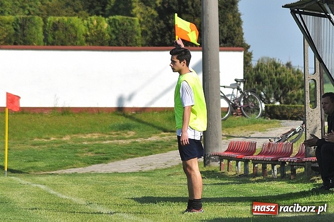 Zdjęcie w galerii na portalu naszraciborz.pl: C klasa: Podział punktów w Bolesławiu wiadomości z regionu