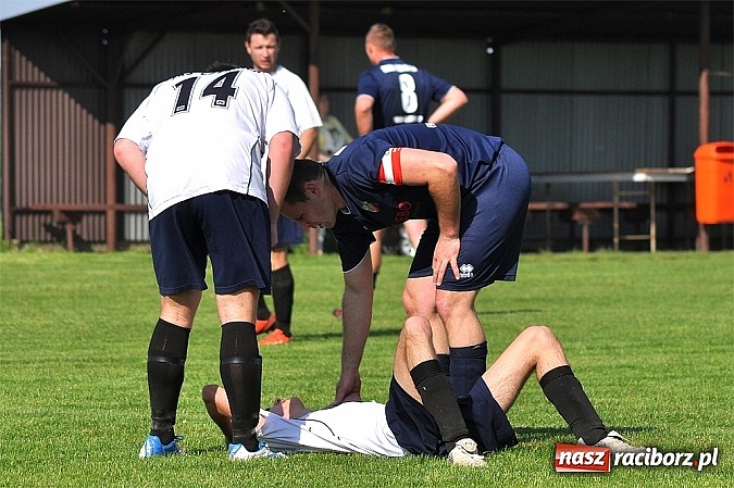 Zdjęcie w galerii na portalu naszraciborz.pl: C klasa: Podział punktów w Bolesławiu wiadomości z regionu