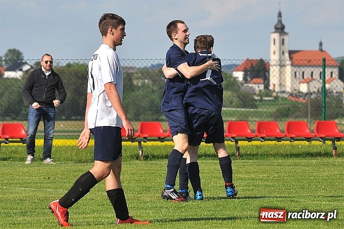 Zdjęcie w galerii na portalu naszraciborz.pl: C klasa: Podział punktów w Bolesławiu wiadomości z regionu