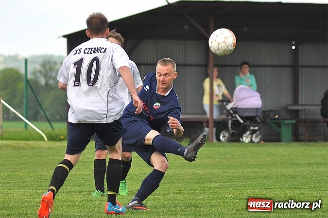 Zdjęcie w galerii na portalu naszraciborz.pl: C klasa: Podział punktów w Bolesławiu wiadomości z regionu