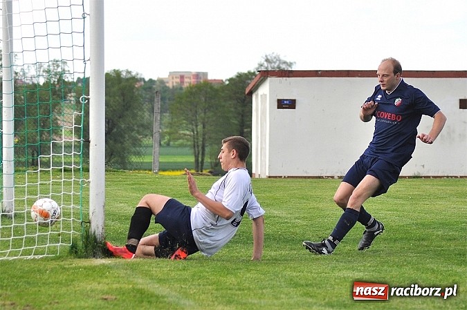Zdjęcie w galerii na portalu naszraciborz.pl: C klasa: Podział punktów w Bolesławiu wiadomości z regionu