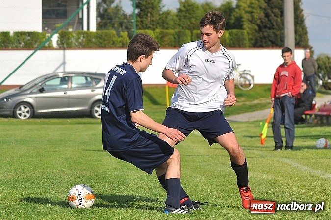 Zdjęcie w galerii na portalu naszraciborz.pl: C klasa: Podział punktów w Bolesławiu wiadomości z regionu