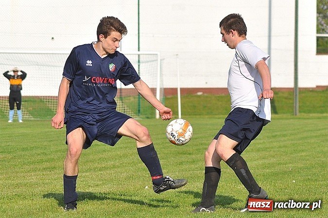 Zdjęcie w galerii na portalu naszraciborz.pl: C klasa: Podział punktów w Bolesławiu wiadomości z regionu