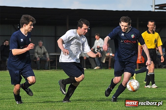 Zdjęcie w galerii na portalu naszraciborz.pl: C klasa: Podział punktów w Bolesławiu wiadomości z regionu