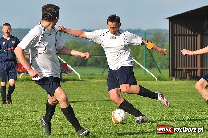 Zdjęcie w galerii na portalu naszraciborz.pl: C klasa: Podział punktów w Bolesławiu wiadomości z regionu