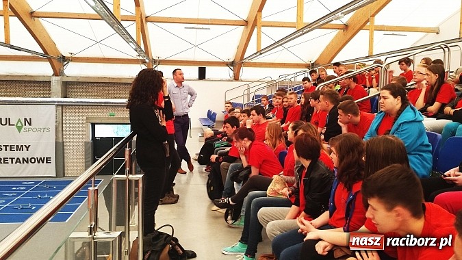 Zdjęcie w galerii na portalu naszraciborz.pl: Wolontariat na 5 w Gimnazjum nr 5  wiadomości z regionu