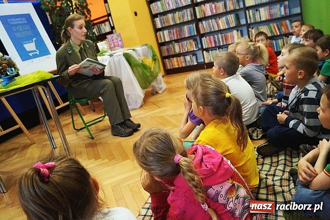 Zdjęcie w galerii na portalu naszraciborz.pl: Nędza: Każdy sposób dobry na promocję czytelnictwa   wiadomości z regionu