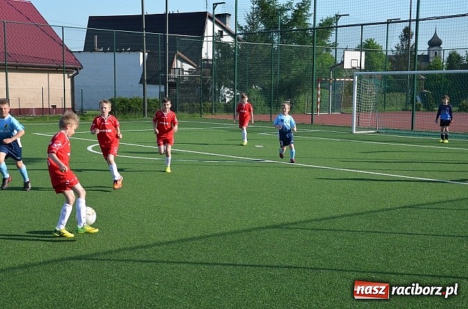 Zdjęcie w galerii na portalu naszraciborz.pl: Orliki z Nędzy niepokonane wiadomości z regionu