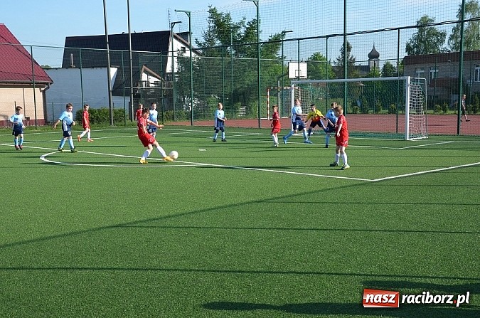 Zdjęcie w galerii na portalu naszraciborz.pl: Orliki z Nędzy niepokonane wiadomości z regionu