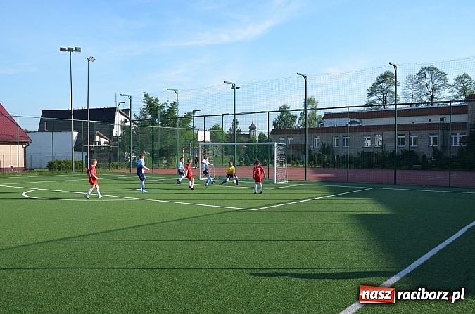 Zdjęcie w galerii na portalu naszraciborz.pl: Orliki z Nędzy niepokonane wiadomości z regionu