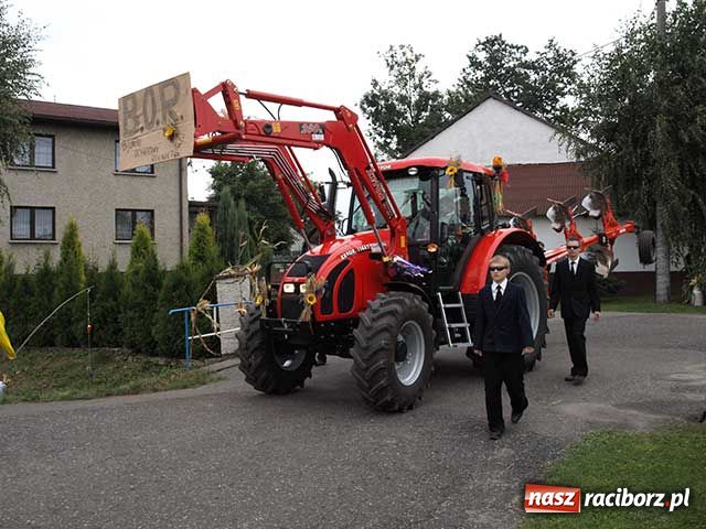 Zdjęcie w galerii na portalu naszraciborz.pl: Wielkie show w Roszkowie wiadomości z regionu