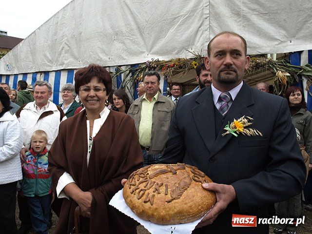 Zdjęcie w galerii na portalu naszraciborz.pl: Wielkie show w Roszkowie wiadomości z regionu