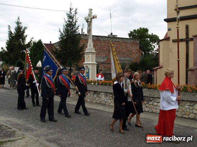 Zdjęcie w galerii na portalu naszraciborz.pl: Wielkie show w Roszkowie wiadomości z regionu