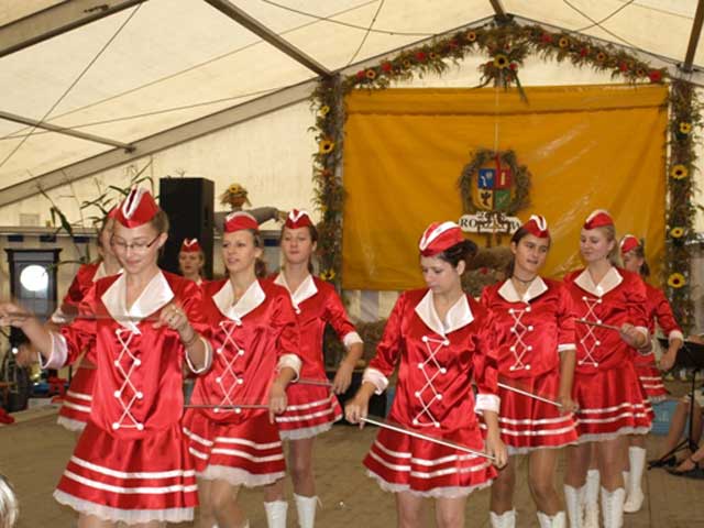 Zdjęcie w galerii na portalu naszraciborz.pl: Wielkie show w Roszkowie wiadomości z regionu