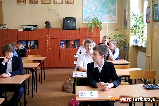 Zdjęcie w galerii na portalu naszraciborz.pl: XVI Międzyszkolny Konkurs Humanistyczny w SP4 wiadomości z regionu
