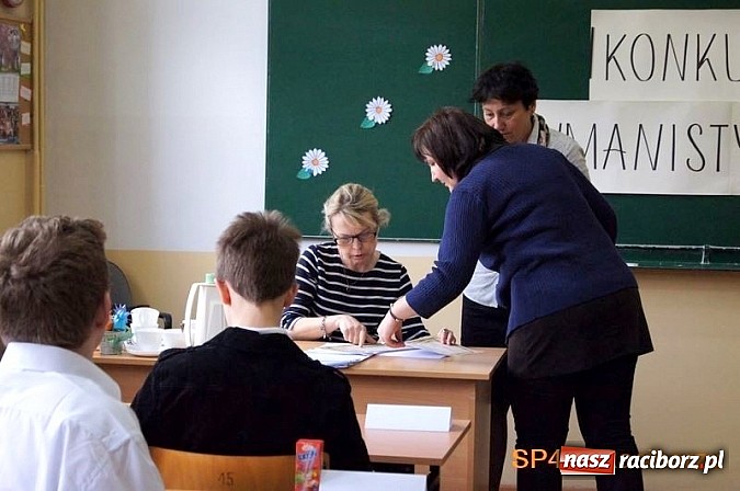 Zdjęcie w galerii na portalu naszraciborz.pl: XVI Międzyszkolny Konkurs Humanistyczny w SP4 wiadomości z regionu