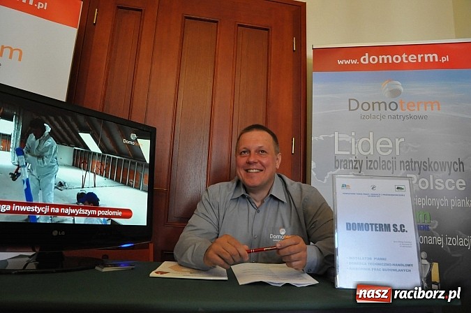 Zdjęcie w galerii na portalu naszraciborz.pl: Powiatowe Targi Pracy, Edukacji i Przedsiębiorczości na zamku wiadomości z regionu