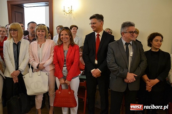 Zdjęcie w galerii na portalu naszraciborz.pl: Powiatowe Targi Pracy, Edukacji i Przedsiębiorczości na zamku wiadomości z regionu