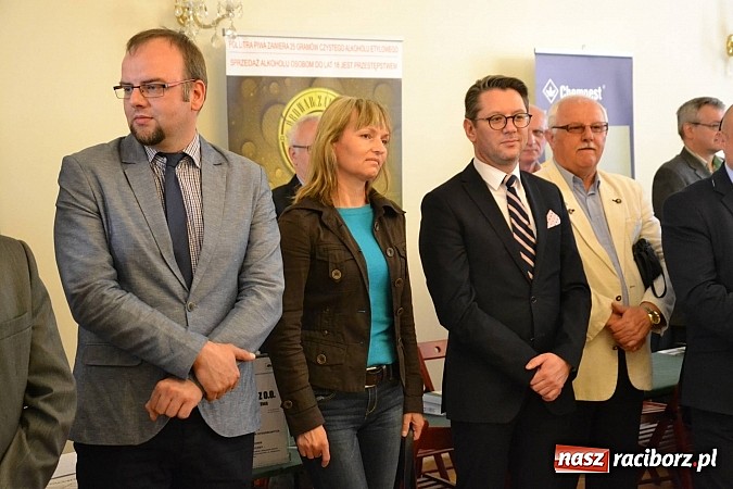 Zdjęcie w galerii na portalu naszraciborz.pl: Powiatowe Targi Pracy, Edukacji i Przedsiębiorczości na zamku wiadomości z regionu