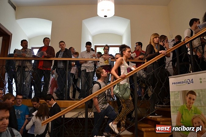 Zdjęcie w galerii na portalu naszraciborz.pl: Powiatowe Targi Pracy, Edukacji i Przedsiębiorczości na zamku wiadomości z regionu