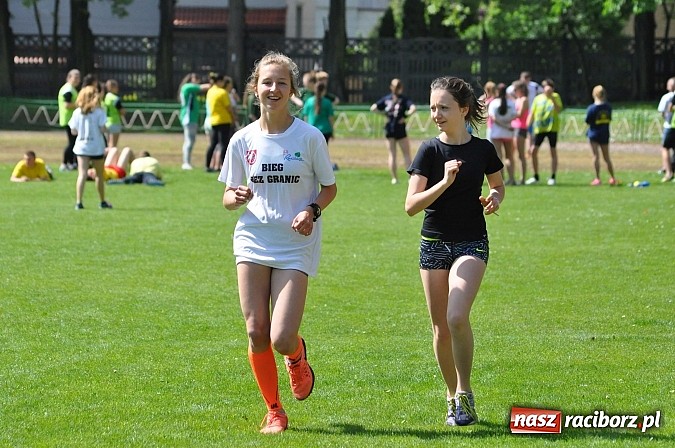 Zdjęcie w galerii na portalu naszraciborz.pl: Lekkoatleci z gimnazjów walczą o medale na stadionie PWSZ  wiadomości z regionu