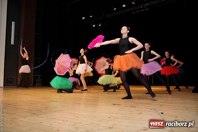 Zdjęcie w galerii na portalu naszraciborz.pl: Taniec królował dziś na deskach RCK  wiadomości z regionu