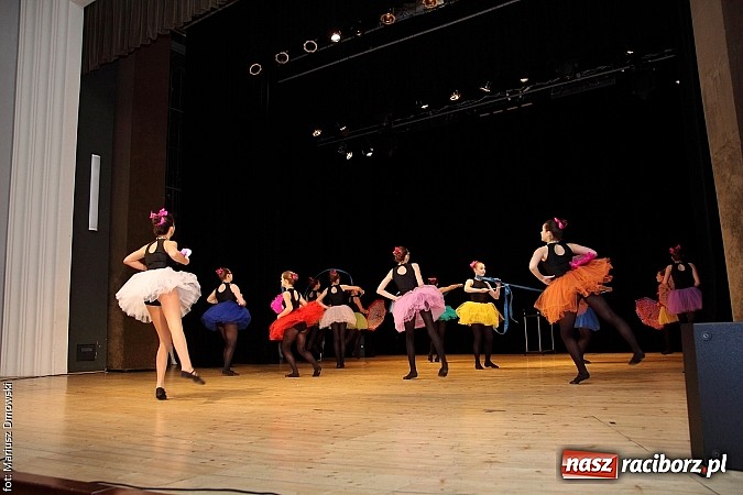 Zdjęcie w galerii na portalu naszraciborz.pl: Taniec królował dziś na deskach RCK  wiadomości z regionu