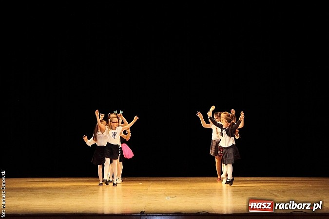 Zdjęcie w galerii na portalu naszraciborz.pl: Taniec królował dziś na deskach RCK  wiadomości z regionu