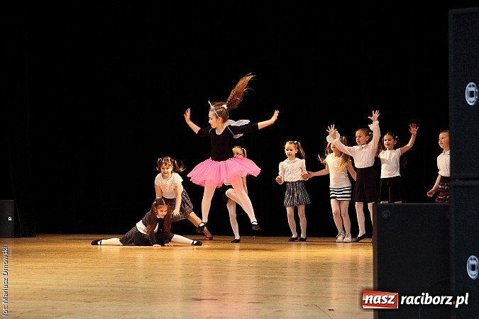 Zdjęcie w galerii na portalu naszraciborz.pl: Taniec królował dziś na deskach RCK  wiadomości z regionu