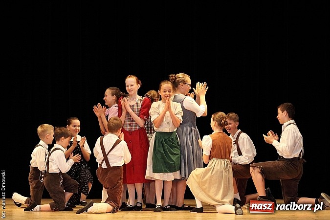 Zdjęcie w galerii na portalu naszraciborz.pl: Taniec królował dziś na deskach RCK  wiadomości z regionu