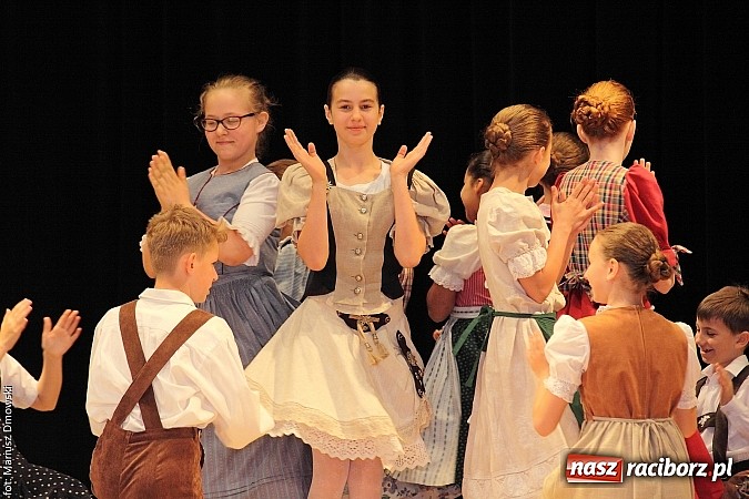 Zdjęcie w galerii na portalu naszraciborz.pl: Taniec królował dziś na deskach RCK  wiadomości z regionu