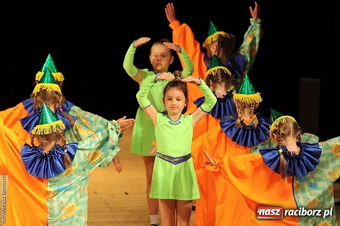 Zdjęcie w galerii na portalu naszraciborz.pl: Taniec królował dziś na deskach RCK  wiadomości z regionu