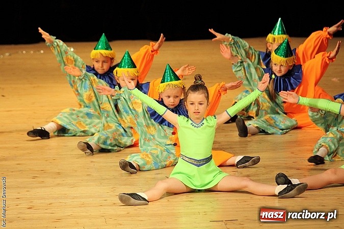 Zdjęcie w galerii na portalu naszraciborz.pl: Taniec królował dziś na deskach RCK  wiadomości z regionu