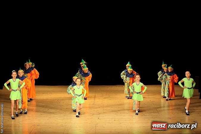 Zdjęcie w galerii na portalu naszraciborz.pl: Taniec królował dziś na deskach RCK  wiadomości z regionu