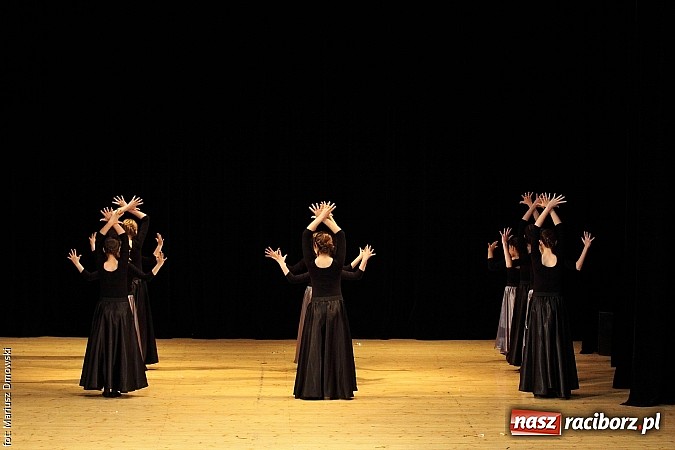 Zdjęcie w galerii na portalu naszraciborz.pl: Taniec królował dziś na deskach RCK  wiadomości z regionu