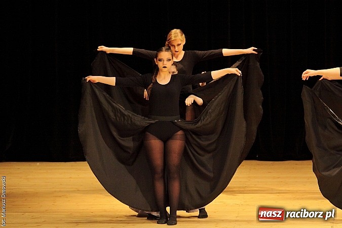 Zdjęcie w galerii na portalu naszraciborz.pl: Taniec królował dziś na deskach RCK  wiadomości z regionu