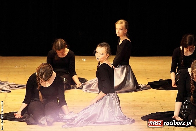 Zdjęcie w galerii na portalu naszraciborz.pl: Taniec królował dziś na deskach RCK  wiadomości z regionu