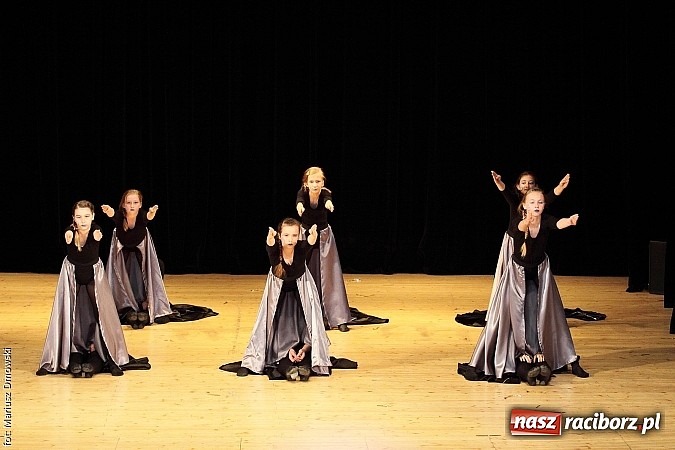 Zdjęcie w galerii na portalu naszraciborz.pl: Taniec królował dziś na deskach RCK  wiadomości z regionu