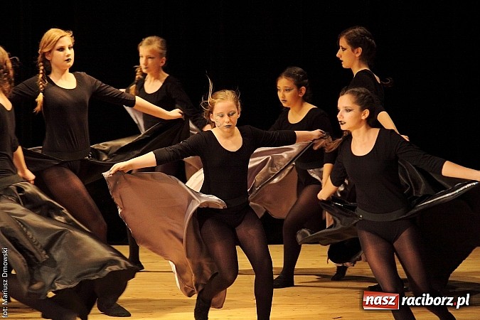 Zdjęcie w galerii na portalu naszraciborz.pl: Taniec królował dziś na deskach RCK  wiadomości z regionu