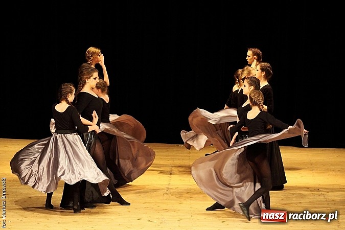 Zdjęcie w galerii na portalu naszraciborz.pl: Taniec królował dziś na deskach RCK  wiadomości z regionu