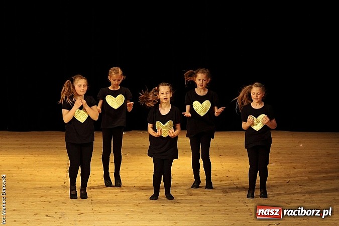 Zdjęcie w galerii na portalu naszraciborz.pl: Taniec królował dziś na deskach RCK  wiadomości z regionu