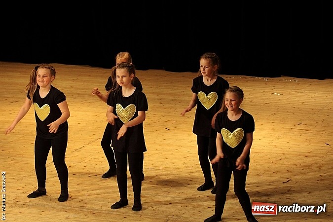 Zdjęcie w galerii na portalu naszraciborz.pl: Taniec królował dziś na deskach RCK  wiadomości z regionu