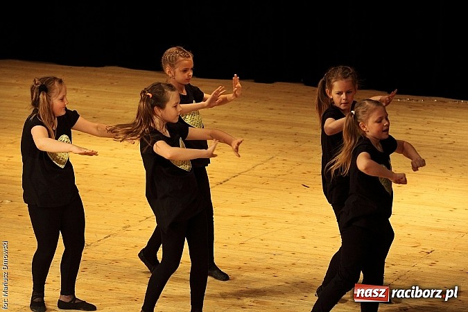 Zdjęcie w galerii na portalu naszraciborz.pl: Taniec królował dziś na deskach RCK  wiadomości z regionu