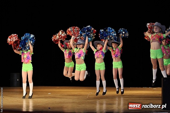 Zdjęcie w galerii na portalu naszraciborz.pl: Taniec królował dziś na deskach RCK  wiadomości z regionu