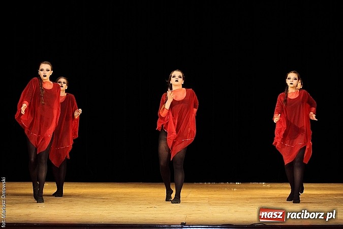 Zdjęcie w galerii na portalu naszraciborz.pl: Taniec królował dziś na deskach RCK  wiadomości z regionu