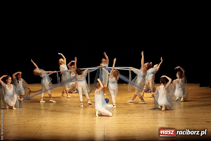 Zdjęcie w galerii na portalu naszraciborz.pl: Taniec królował dziś na deskach RCK  wiadomości z regionu