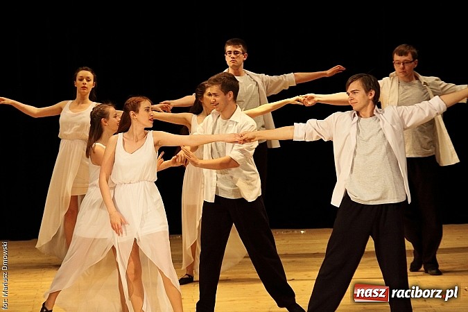 Zdjęcie w galerii na portalu naszraciborz.pl: Taniec królował dziś na deskach RCK  wiadomości z regionu