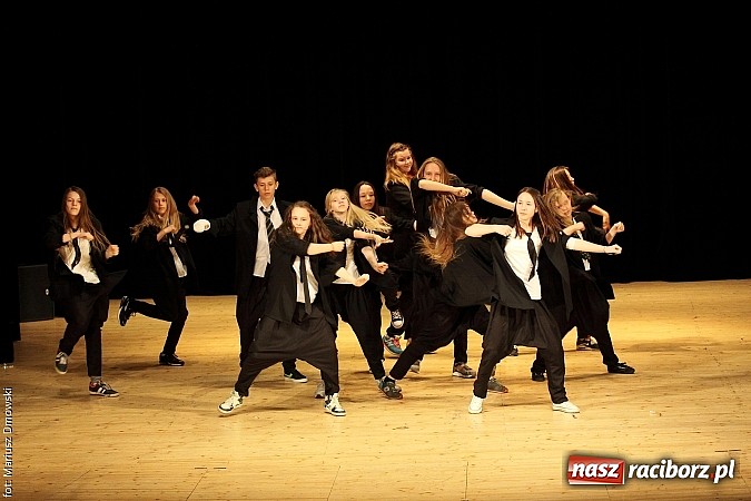 Zdjęcie w galerii na portalu naszraciborz.pl: Taniec królował dziś na deskach RCK  wiadomości z regionu