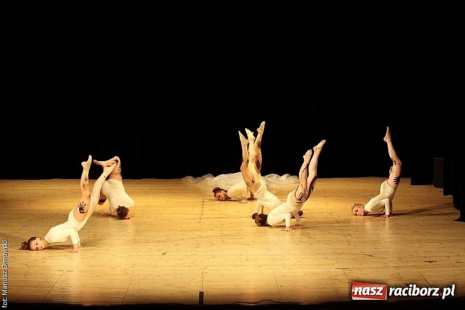 Zdjęcie w galerii na portalu naszraciborz.pl: Taniec królował dziś na deskach RCK  wiadomości z regionu